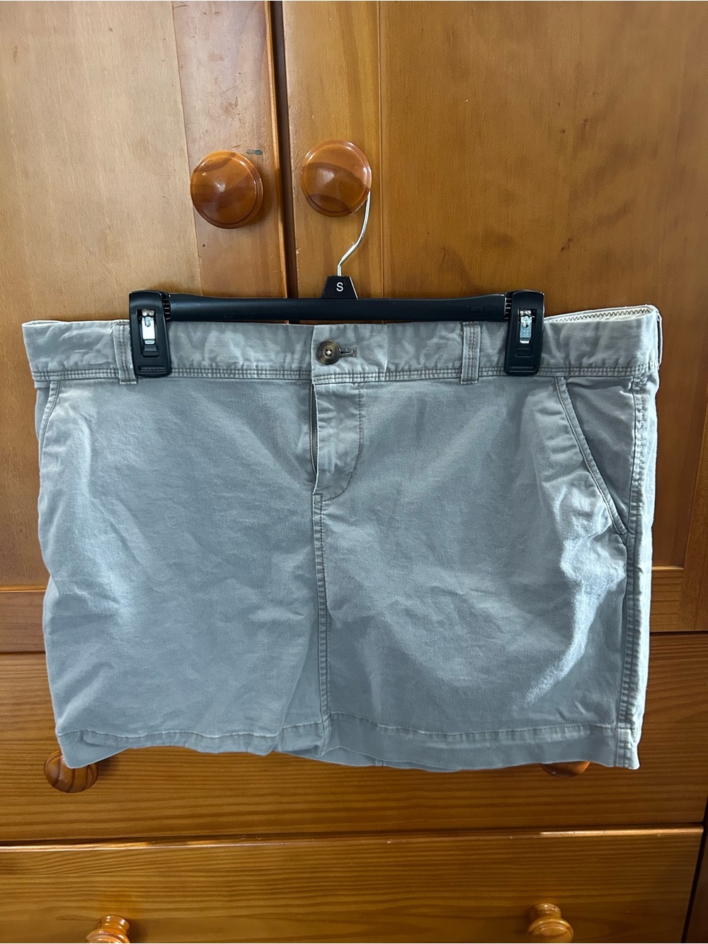 Old Navy Light Gray women’s mini skirt